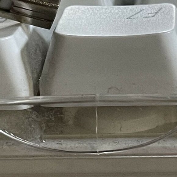 Apple 2005 Model # A1048 White/Clear Fully Functioning Wired Keyboard USB Ports - Picture 11 of 11